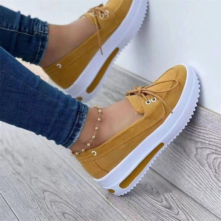 KRIS | Stilvolle Schnürsneaker