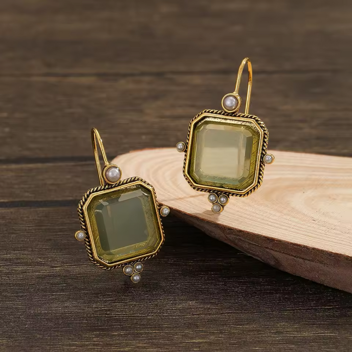 Maeble | Vintage-Ohrringe mit Stein und Perle