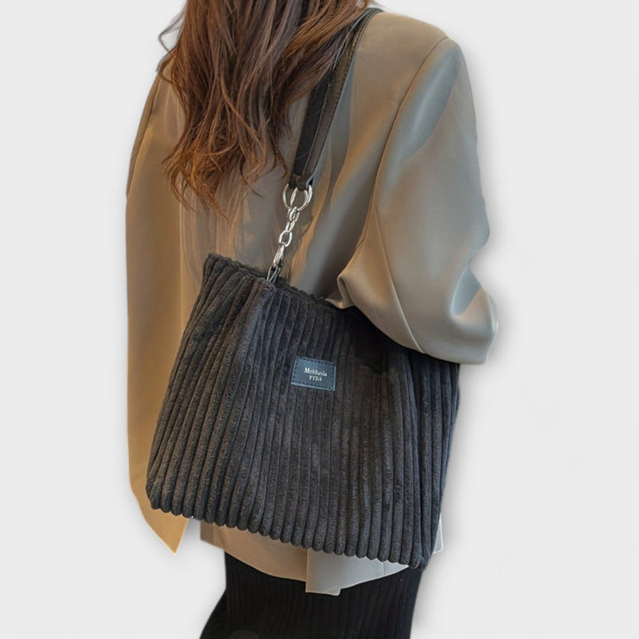 Melissa | Weiche Cord-Schultertasche