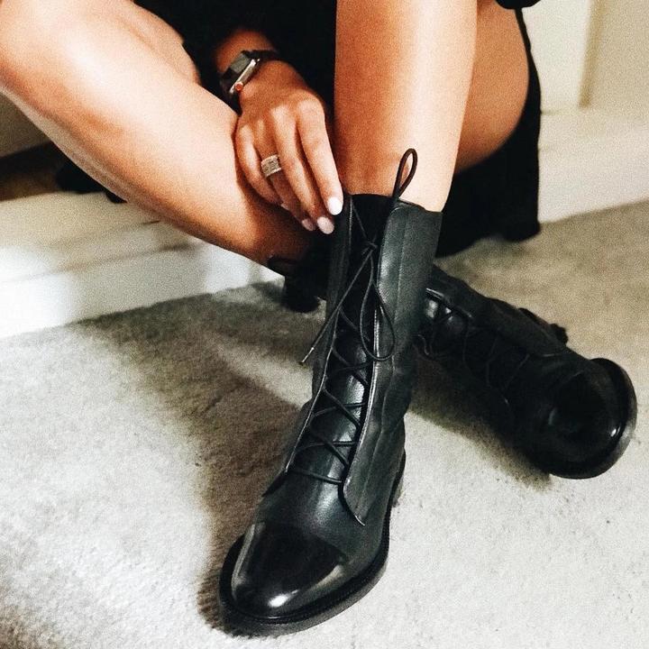 ALTHEA | Klassische Schnür-Stiefeletten
