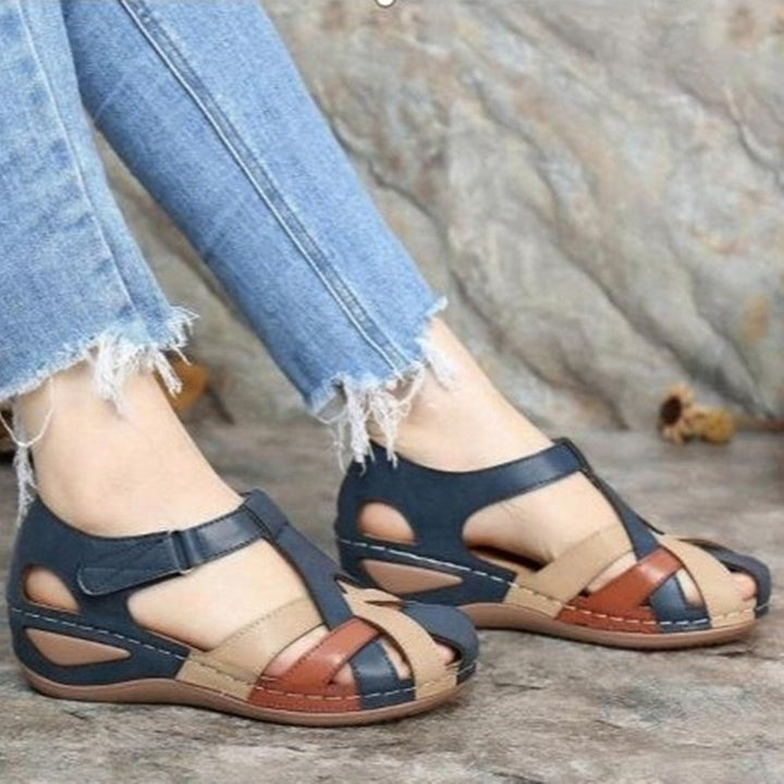 KIANA | Elegante Riemen-Wedges
