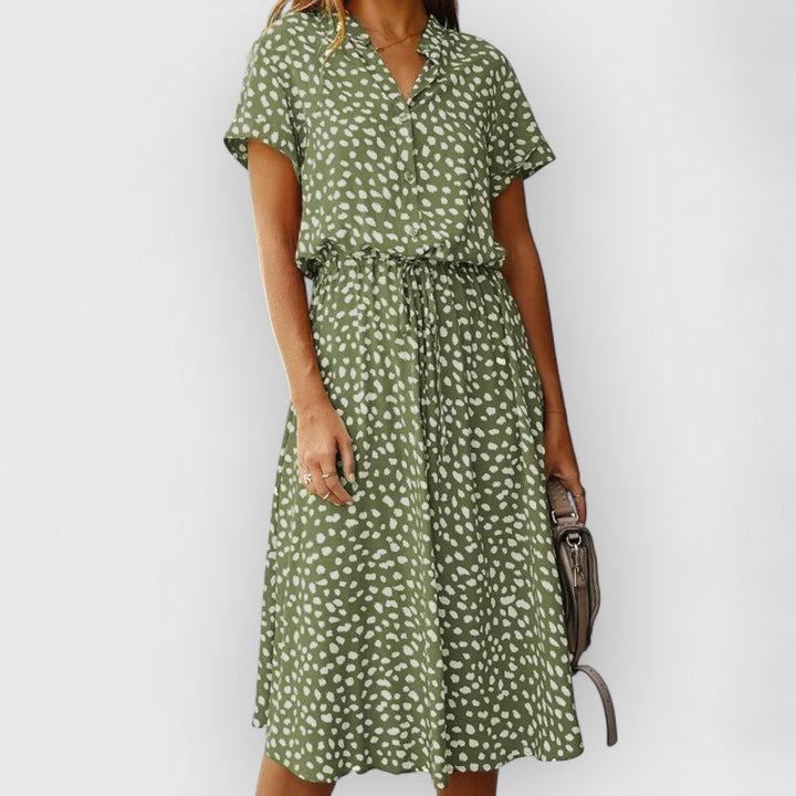 April | Schickes Bequemes Kleid
